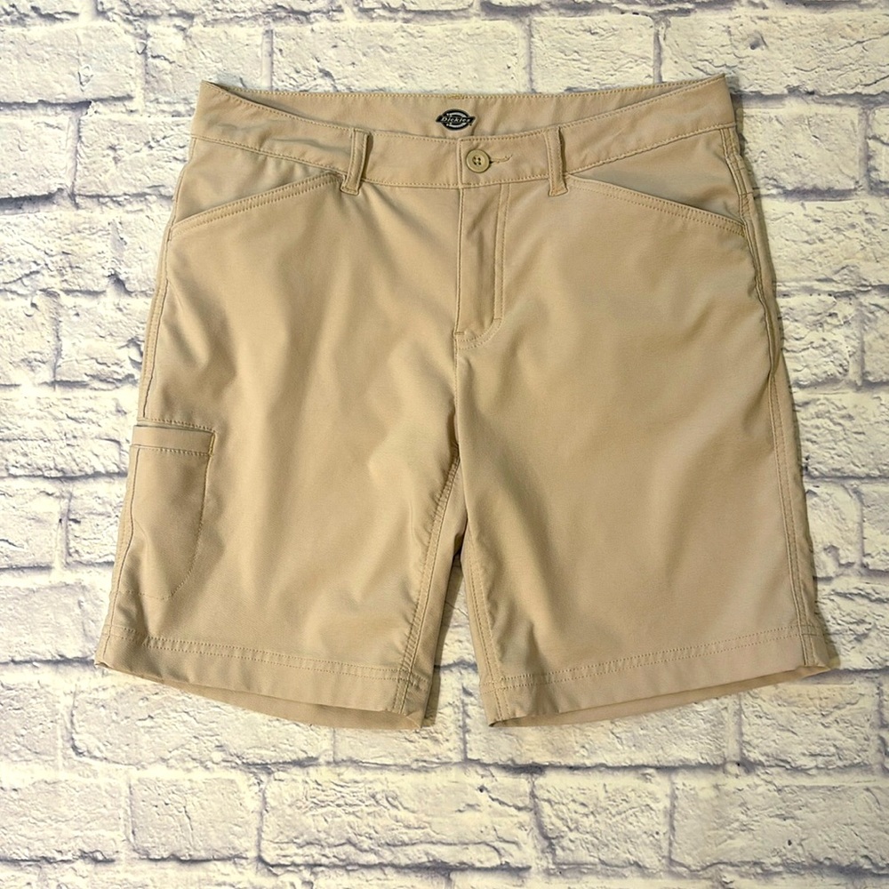 Dickies Quick Dry Performance Stretch Shorts Light Khaki 8 Inch Inseam Size 6